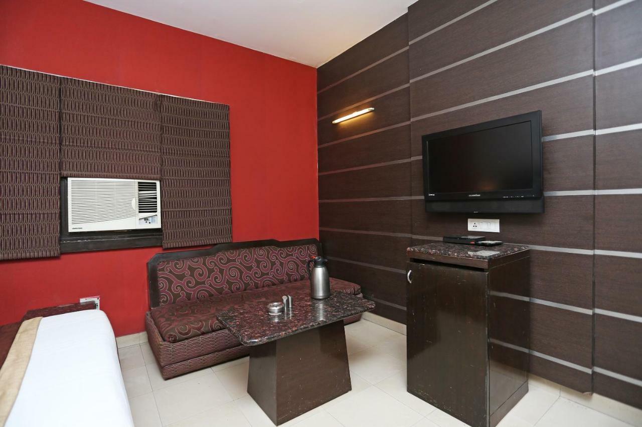 Oyo 13541 Otani Hotel Delhi  Exterior foto